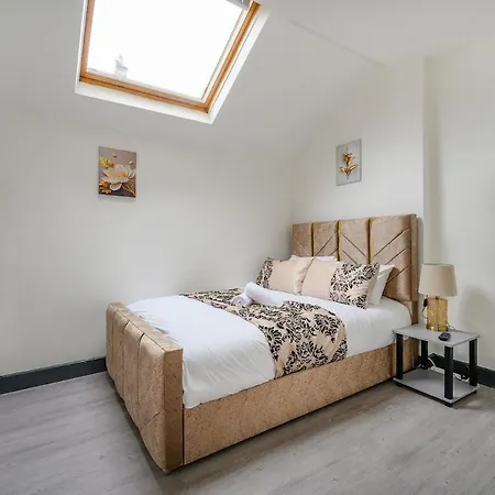 78f8 Spacious & Modern *