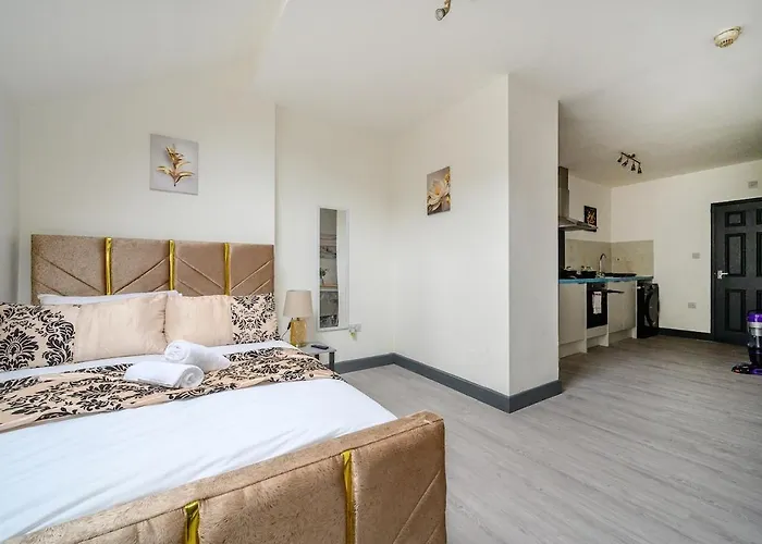 78f8 Spacious & Modern *